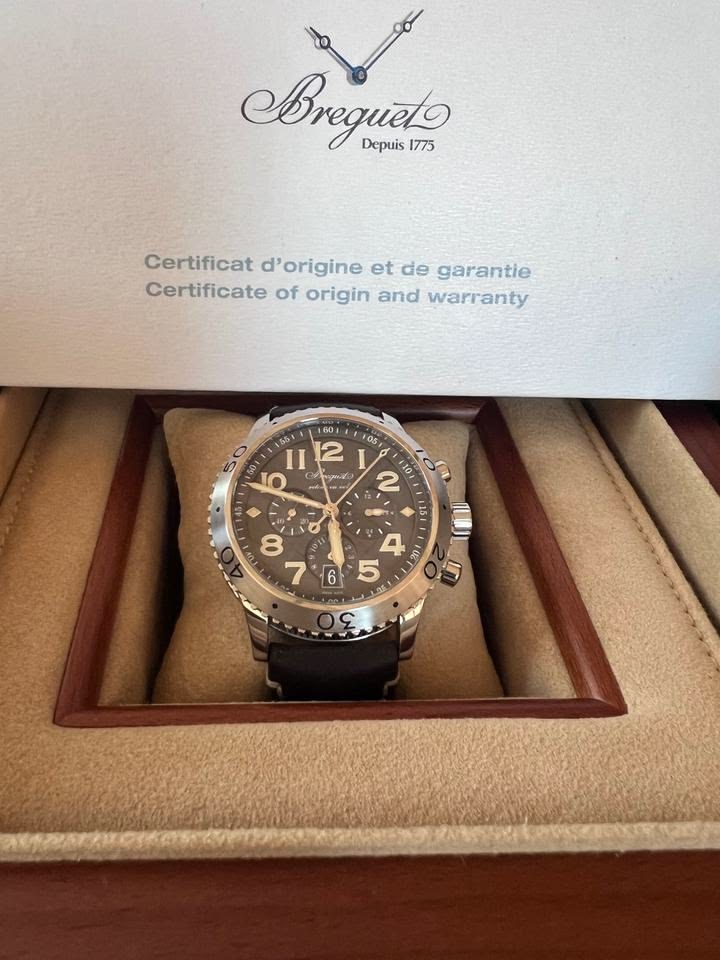 Breguet Type XX Chronographe Noir — Cuir noir