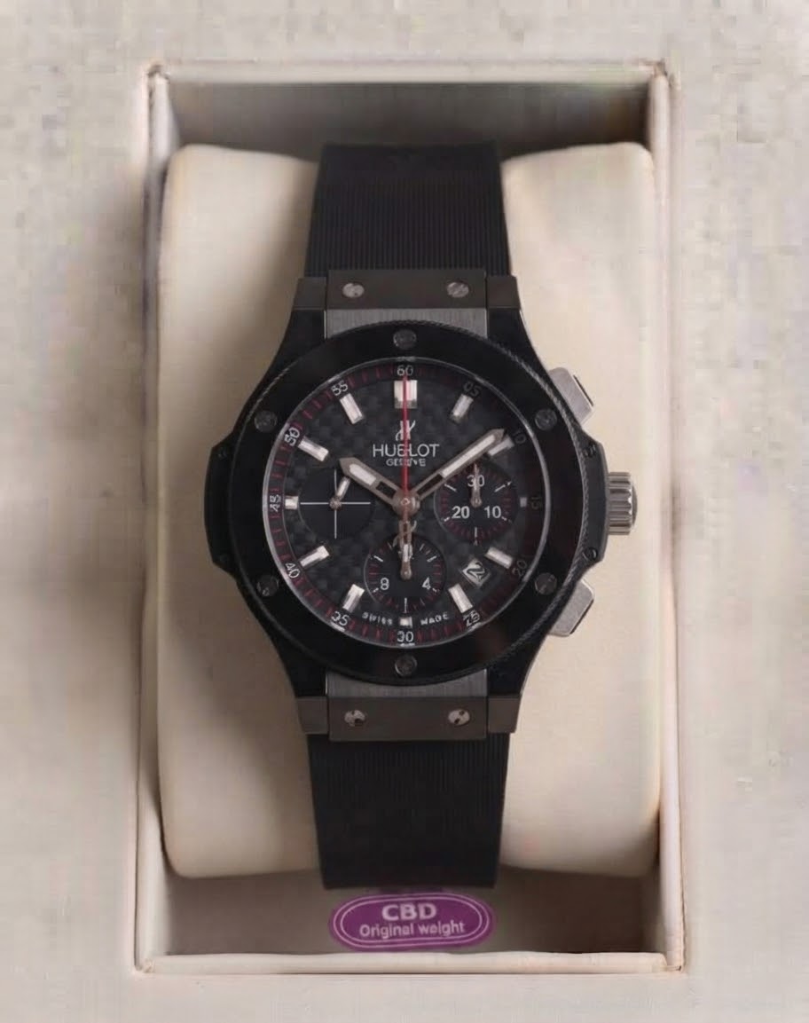 Hublot Big Bang Black Magic Carbon — Caoutchouc noir