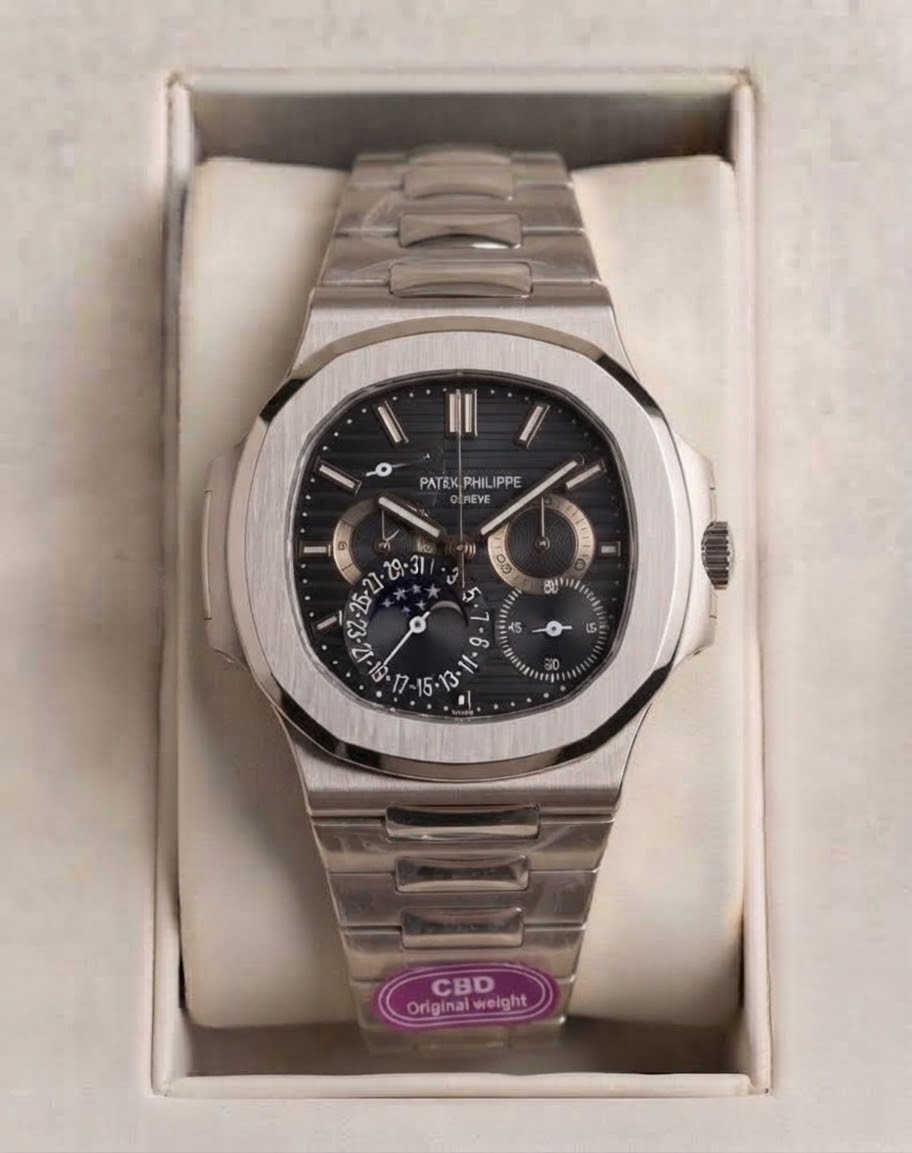 Patek Philippe Nautilus Phases de Lune — Acier inoxydable