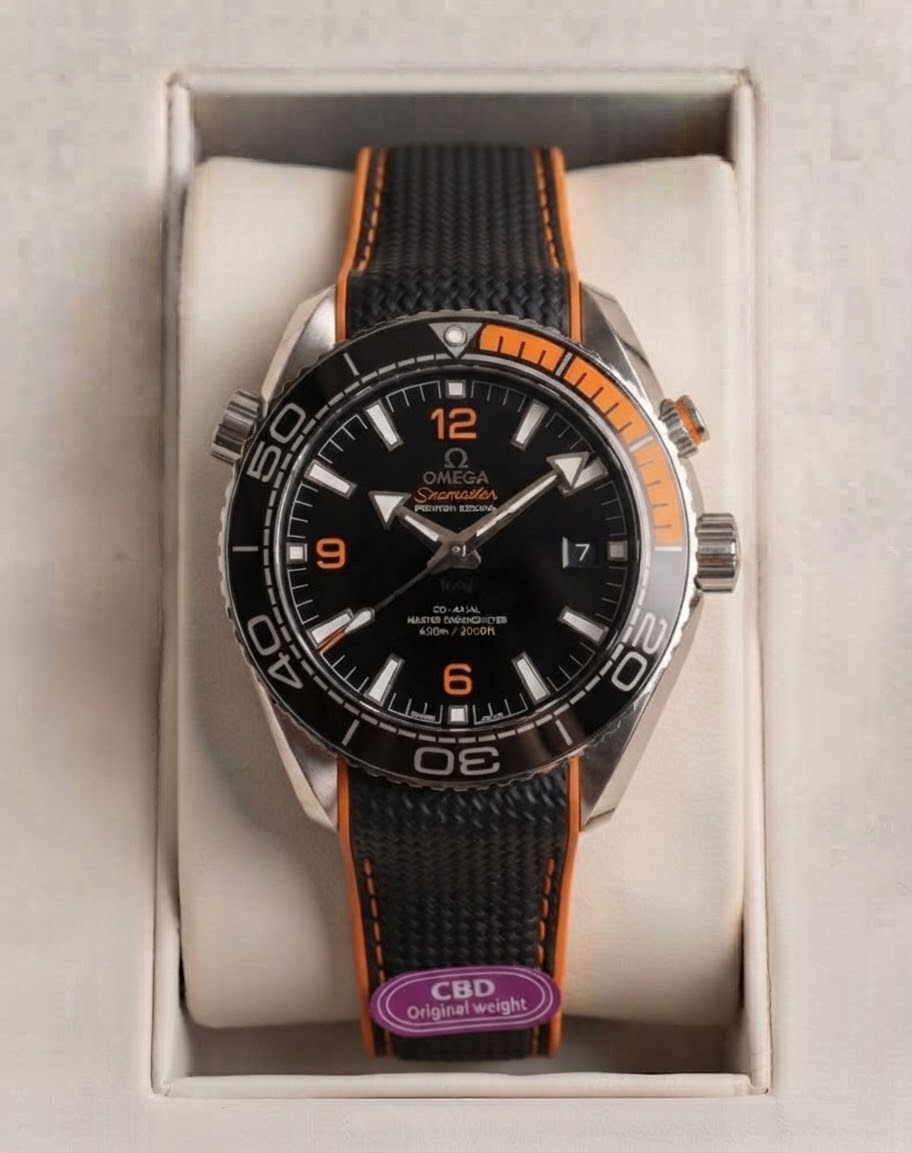 Omega Seamaster Planet Ocean Orange — Caoutchouc noir/orange